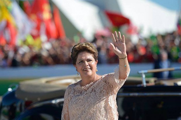 Dilma Rousseff, investida presidenta de Brasil