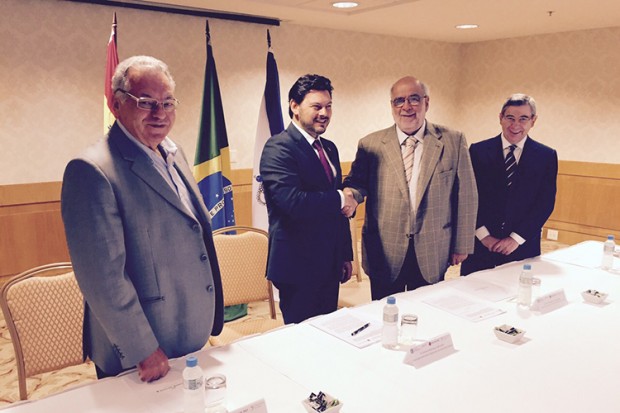 El Secretario General de Emigración de la Junta de Galicia viaja a Brasil