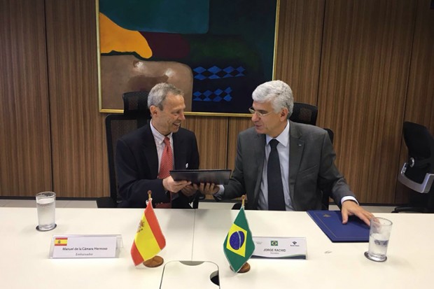 Brasil y España fortalecen su cooperación fiscal y aduanera