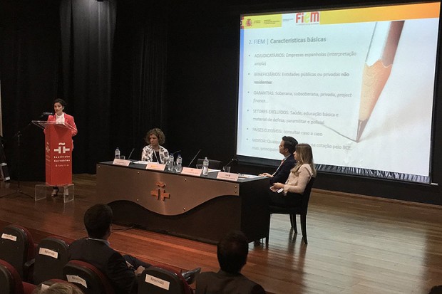 La Embajada de España e ICEX analizan el programa de licitaciones de Brasil