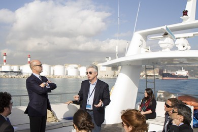 El Programa Líderes concluye con la visita al Puerto de Barcelona
