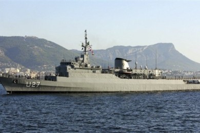 La ciudad de Valencia recibió al buque escuela de la Marina de Brasil 