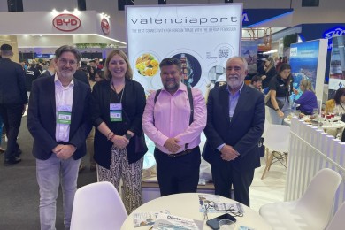 Valenciaport refuerza sus servicios comerciales con Brasil