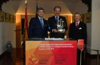 Aloizio Mercandante recibe el I Premio de la FCEB